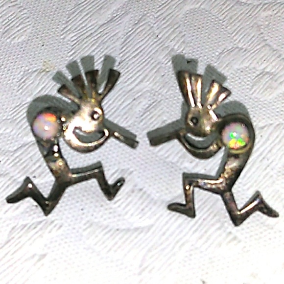 Earth Mined Opal Sterling Silver Kokopelli Stud Earrings VINTAGE Native American - Picture 3 of 8